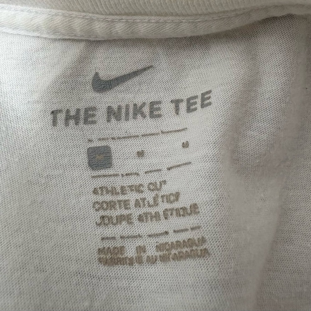 NIKE X EMOTIONALLY UNAVAILABLE White T-Shirt with Red Graphic - Picture 6 of 10